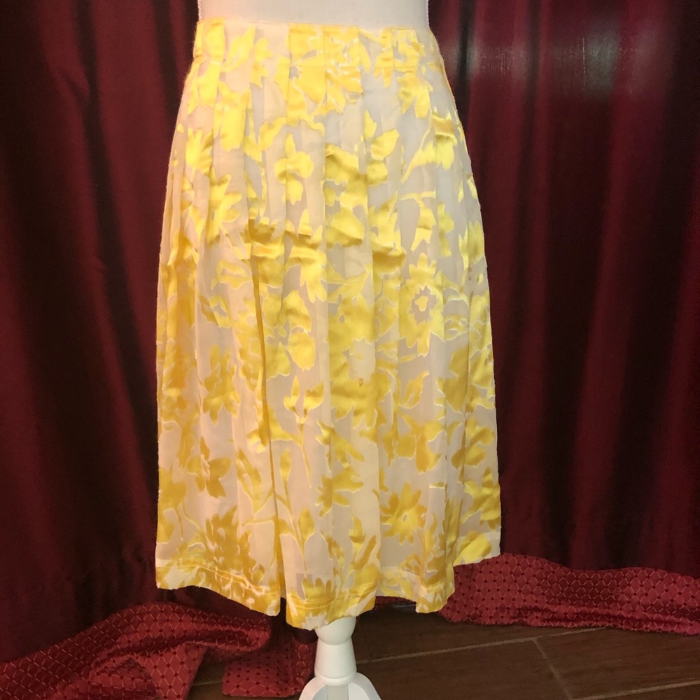 Yellow and white silk skirt